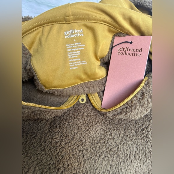 GIRLFRIEND COLLECTIVE Dark Olive Recycled Half-Zip
Fleece SIZE Large NWT $128 - Picture 5 of 6